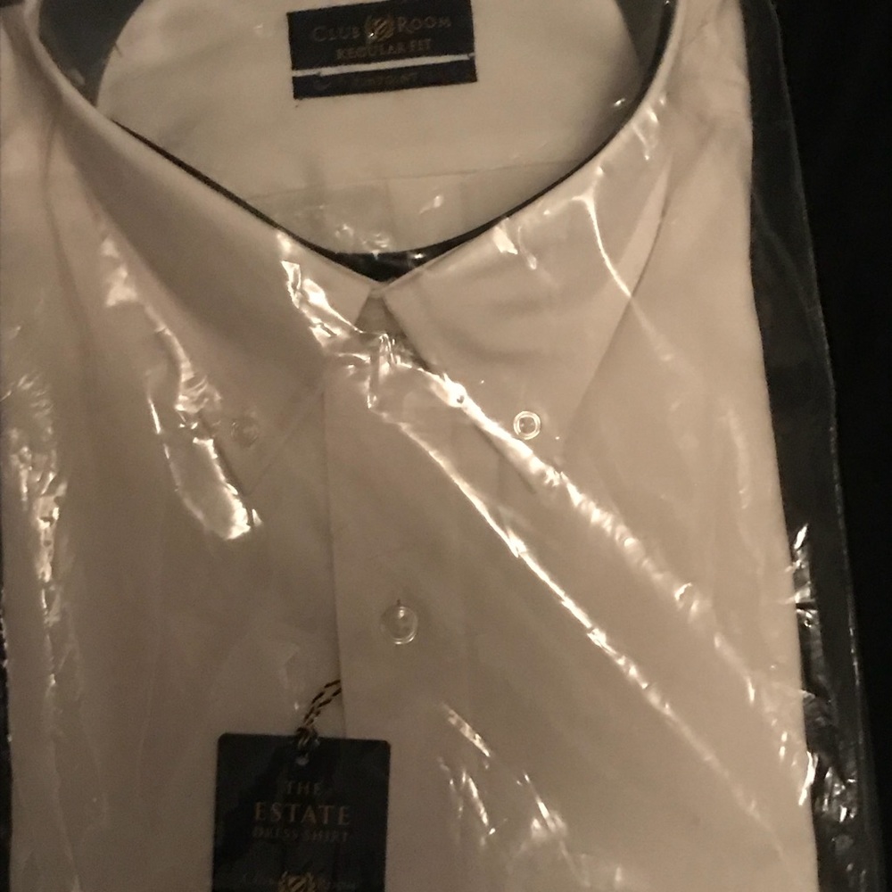 White dress shirt